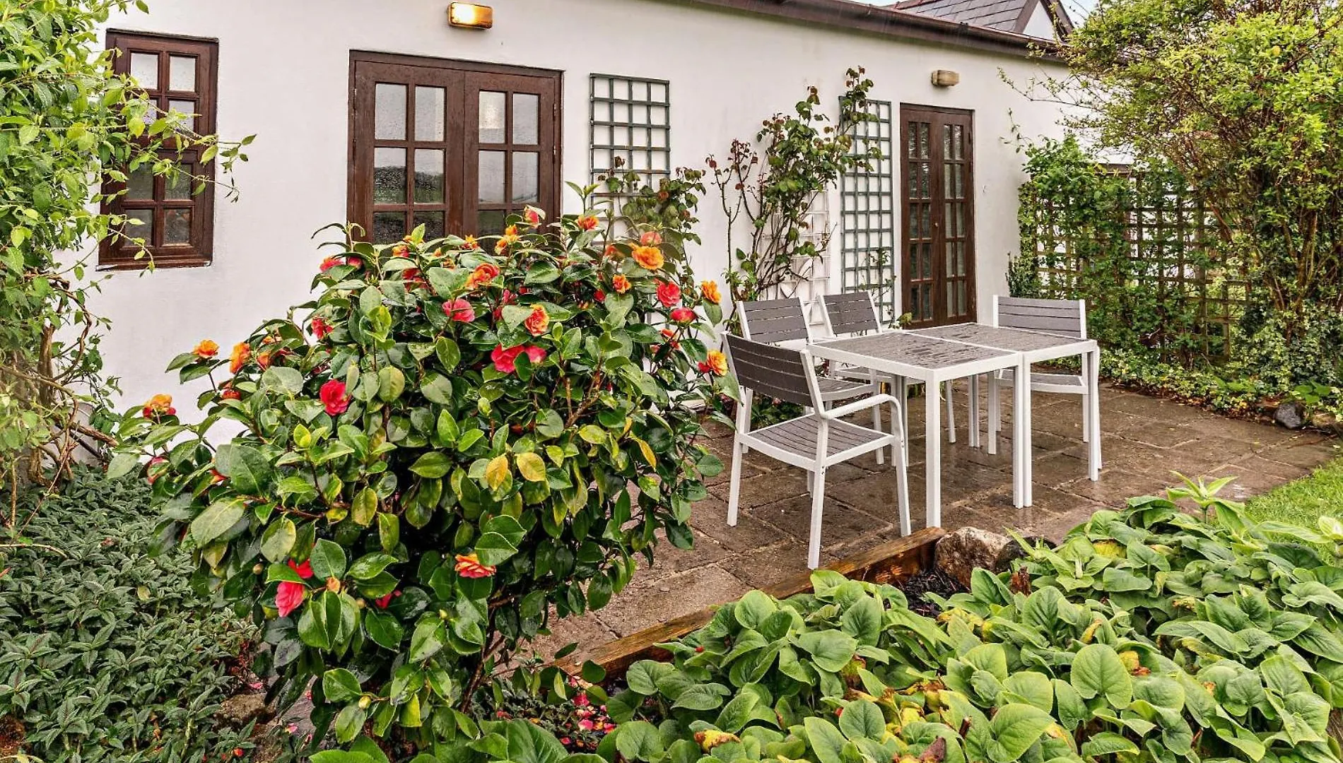 1 Bed Property In Gower 77980 Penclawdd 0*,  United Kingdom