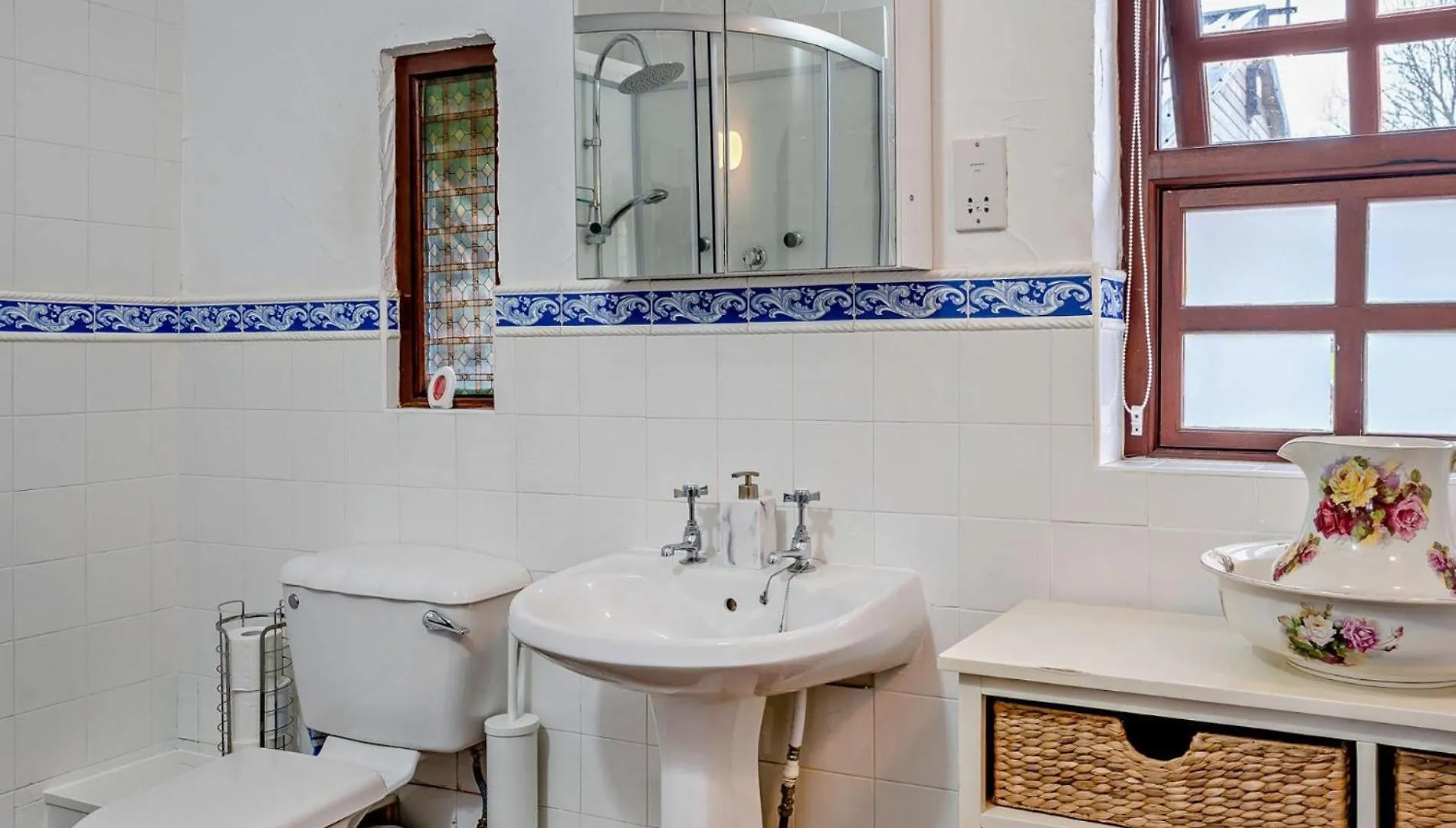 1 Bed Property In Gower 77980 Penclawdd 0*,