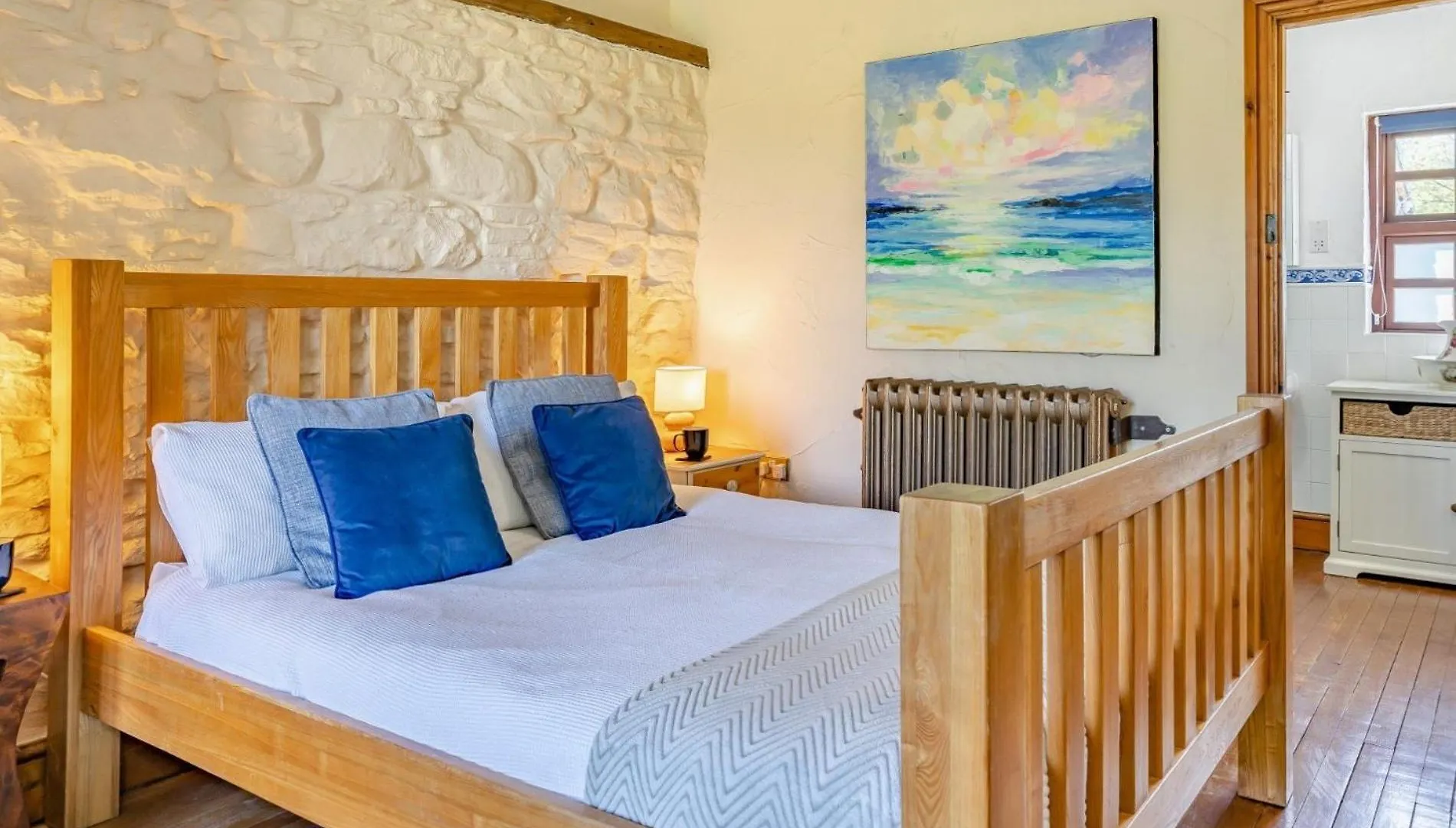 1 Bed Property In Gower 77980 Penclawdd 0*,  United Kingdom